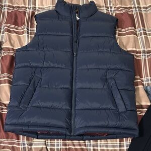 Old Navy Men's Dark Blue Quilted Vest